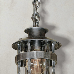 Kovan zvesn svietidlo - HISTORIK - luxusn svietidlo do altnku, na terasu - historick osvetlenie hradov a zmkov