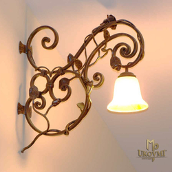 Rustikale Innenlampe, verfgbar in mehreren Patinafarben  Wandleuchte fr Wohnhuser, Hotels und Restaurants 