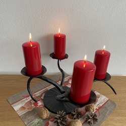 Origineller geschmiedeter Kerzenhalter von UKOVMI fr die Weihnachtszeit im Familienkreis
