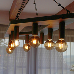 Kované dizajnové svietidlo kosodĺžnikového tvaru s retro žiarovkami - kvalitné interiérové osvetlenie