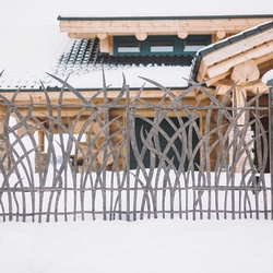 Kovaná brána s výjimečným designem vykovaná jako tráva - kvalitní oplocení