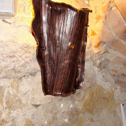 Originální kované stínítko - výjimečná interiérová lampa - dobová lampa do vinného sklepa v měděné patině