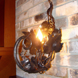 Boční kovaná lampa do vinného sklepa - luxusní nástěnná lampa - interiérové ​​svítidlo ve tvaru révy