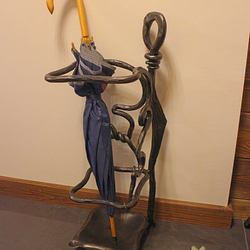 Kovaný stojan na deštníky -  kovaný nábytek do předsíně