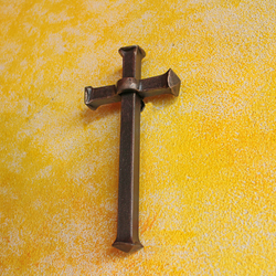 Kovaný nástenný kríž - kresťanský symbol