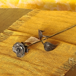  Kovaná růžička - dárkový předmět