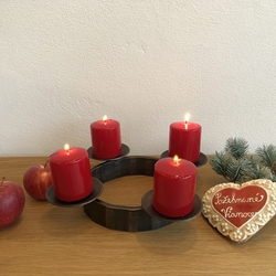 A forged Advent candle holder – WREATH – a circular designer candle holder suitable for both modern and vintage interior